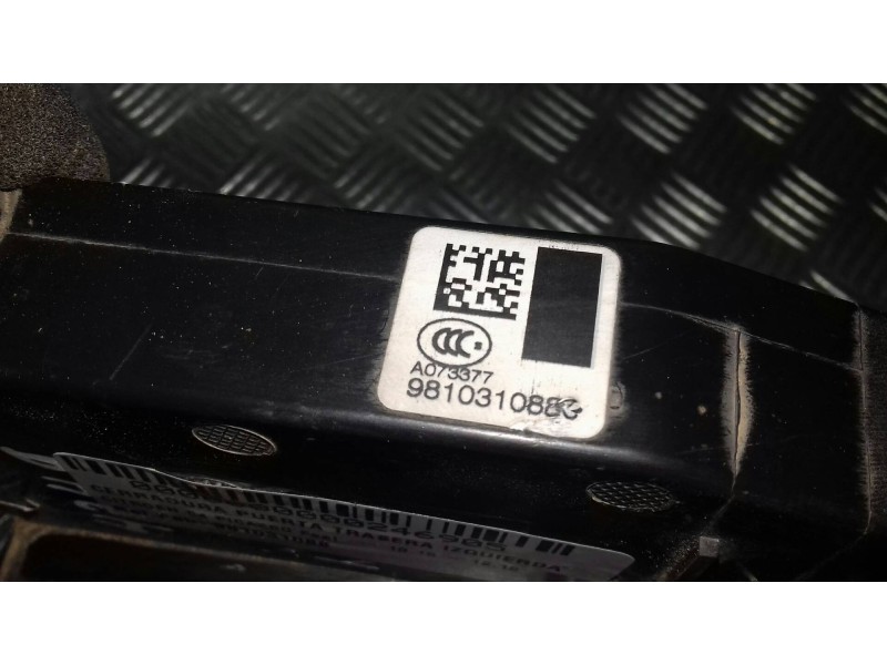 Recambio de cerradura puerta trasera izquierda para citroen c4 picasso feel referencia OEM IAM 981031088  