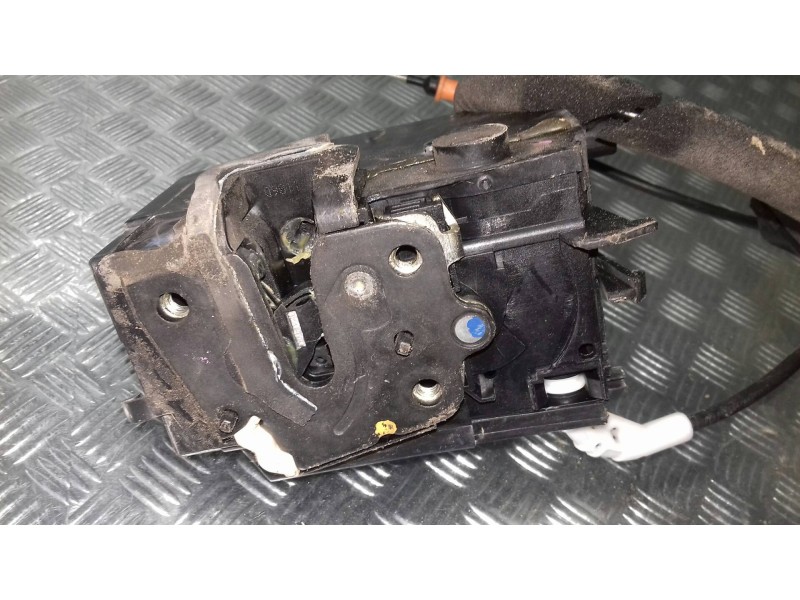 Recambio de cerradura puerta trasera izquierda para citroen c4 picasso feel referencia OEM IAM 981031088  