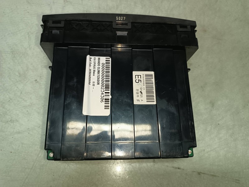 Recambio de mando climatizador para kia opirus básico referencia OEM IAM 3F50AD2064  