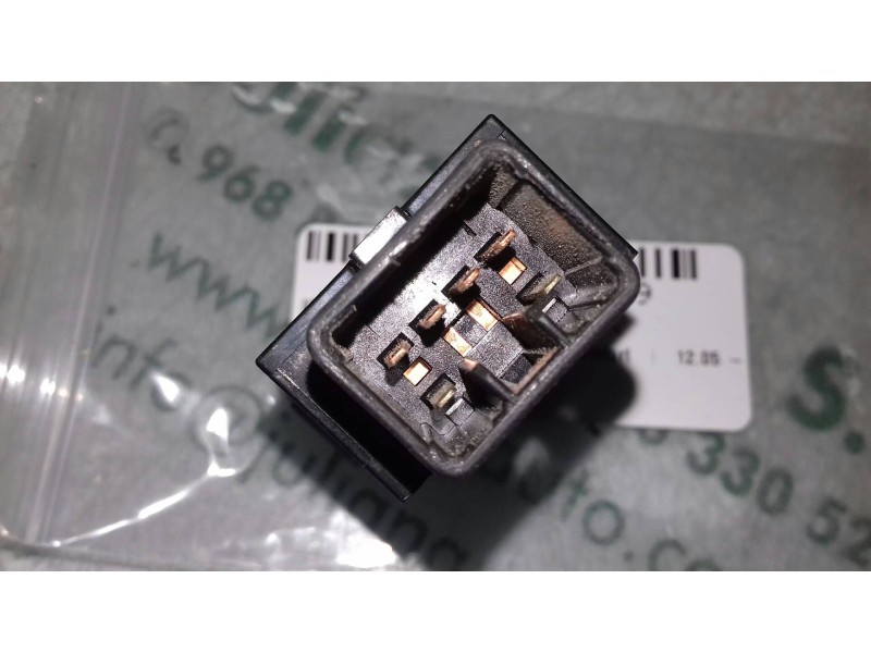 Recambio de interruptor para hyundai tucson (jm) 2.0 crdi comfort referencia OEM IAM 025917774970 4+2 PINES ANTINIEBLAS