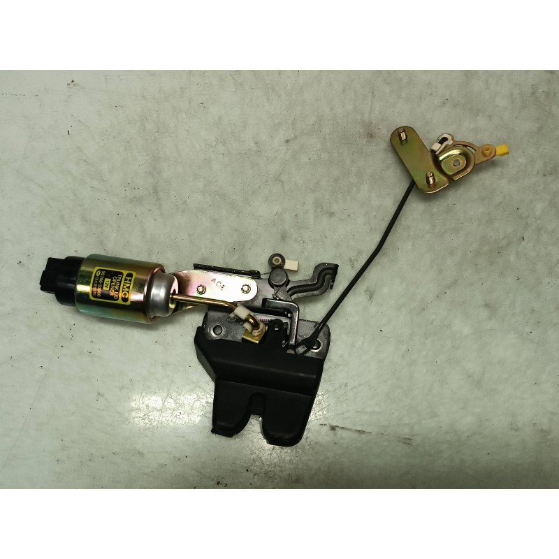 Recambio de cerradura maletero / porton para kia opirus básico referencia OEM IAM 9579033000  CONECTOR 2 PINES