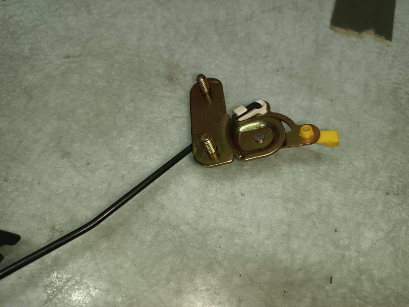 Recambio de cerradura maletero / porton para kia opirus básico referencia OEM IAM 9579033000  CONECTOR 2 PINES