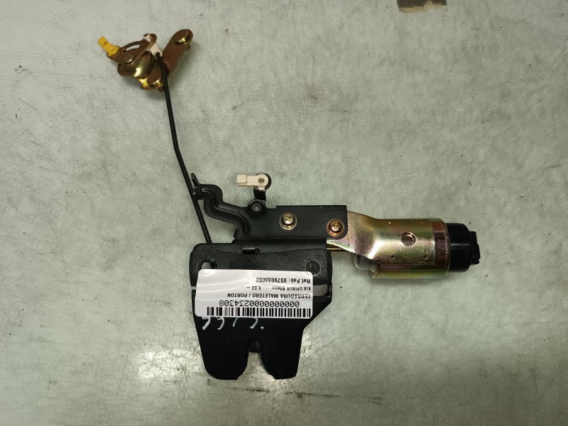 Recambio de cerradura maletero / porton para kia opirus básico referencia OEM IAM 9579033000  CONECTOR 2 PINES