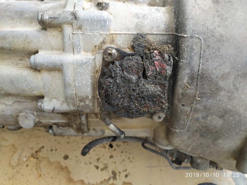 Recambio de caja cambios para land rover discovery v6 td s referencia OEM IAM 1067401082 067401098 6 VELOCIDADES