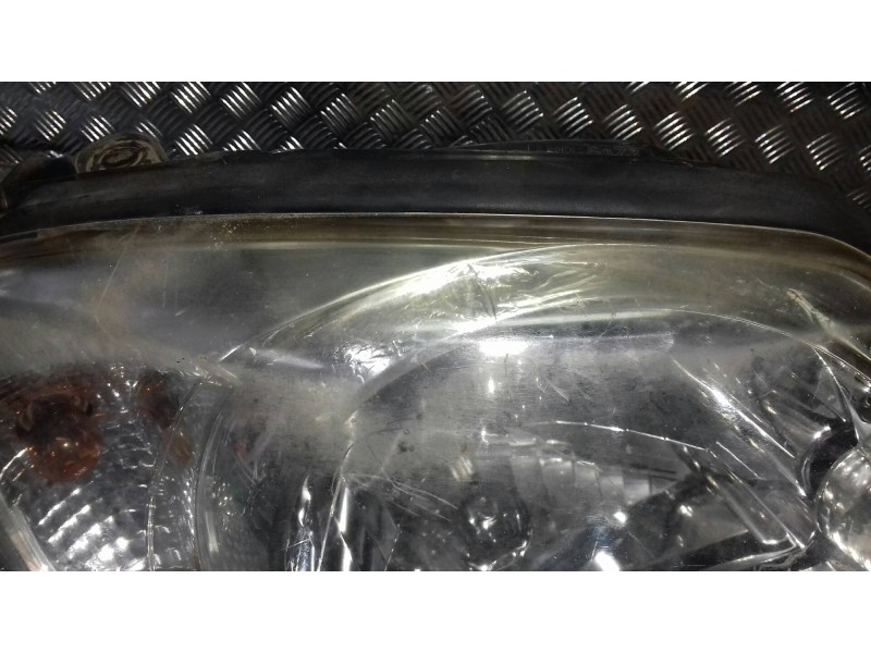 Recambio de faro derecho para hyundai accent (lc) gls referencia OEM IAM 9210255 UPM60GF20 