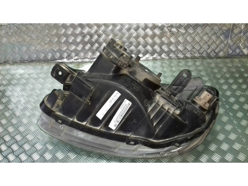 Recambio de faro derecho para hyundai accent (lc) gls referencia OEM IAM 9210255 UPM60GF20 