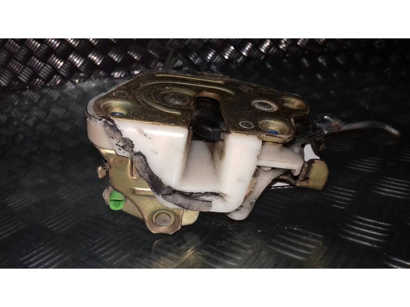 Recambio de cerradura puerta delantera derecha para hyundai galloper 2.5 d. referencia OEM IAM   