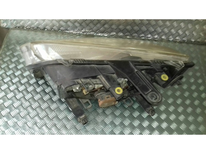 Recambio de faro derecho para ford focus c-max (cap) trend (d) referencia OEM IAM 3M5113005AH  