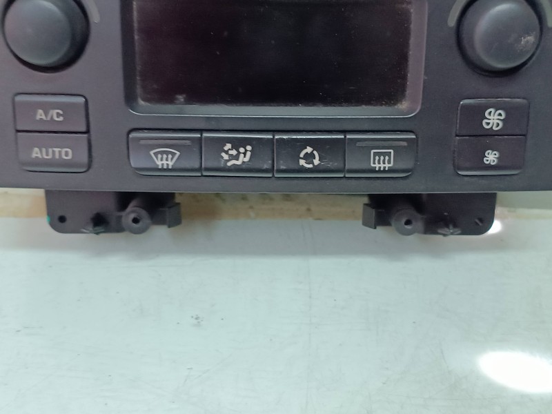 Recambio de mando climatizador para peugeot 307 berlina (s2) xs referencia OEM IAM 9646627977 281160303 BEHR