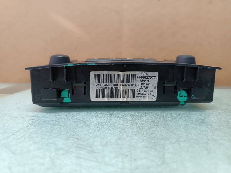 Recambio de mando climatizador para peugeot 307 berlina (s2) xs referencia OEM IAM 9646627977 281160303 BEHR