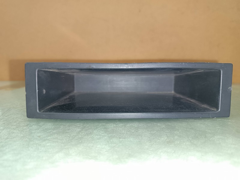 Recambio de guantera para kia opirus básico referencia OEM IAM 1G84728000  