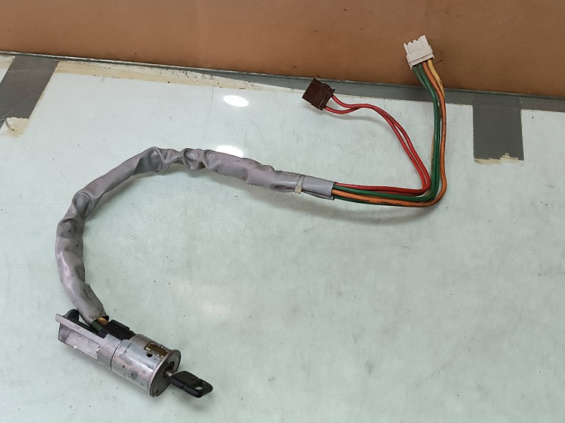 Recambio de conmutador de arranque para peugeot 205 berlina xad / xad multi referencia OEM IAM   