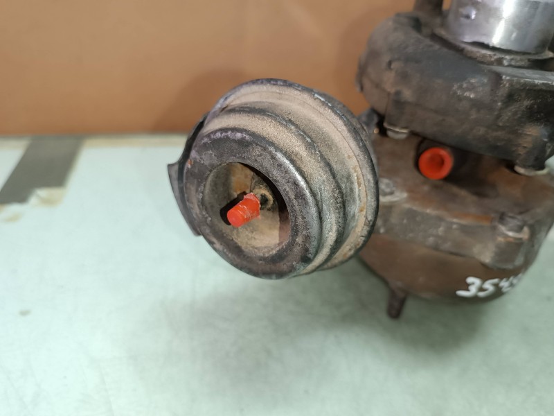 Recambio de turbocompresor para volkswagen passat berlina (3b3) advance referencia OEM IAM GT1749V 125211 GARRETT