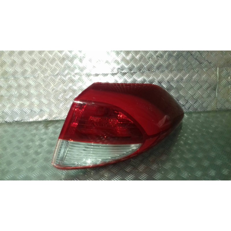 Recambio de piloto trasero derecho para hyundai tucson essence bluedrive 2wd referencia OEM IAM 92402D70  92402D30