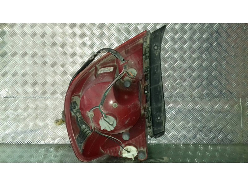 Recambio de piloto trasero izquierdo para hyundai accent (lc) gls crdi referencia OEM IAM 9240125710  