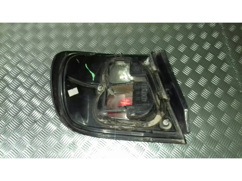Recambio de piloto trasero derecho para nissan primera berlina (p11) básico referencia OEM IAM 0821519B4RB  0121519B4RC Recambio de piloto trasero derecho para nissan primera berlina (p11) básico referencia OEM IAM 0821519B4RB  0121519B4RC