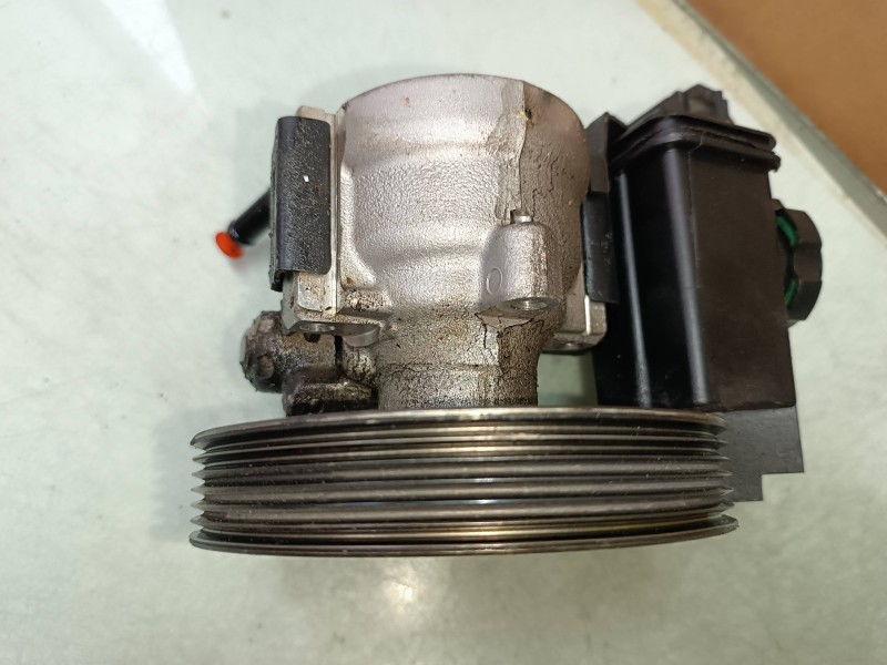 Recambio de bomba direccion para peugeot 206 berlina xs-line referencia OEM IAM 9662127480 26079836QN 
