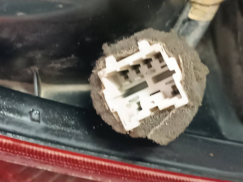 Recambio de piloto trasero derecho para hyundai matrix (fc) 1.5 crdi gls referencia OEM IAM 92402170  