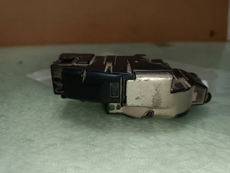 Recambio de cerradura maletero / porton para peugeot 308 sport referencia OEM IAM 9660403980  