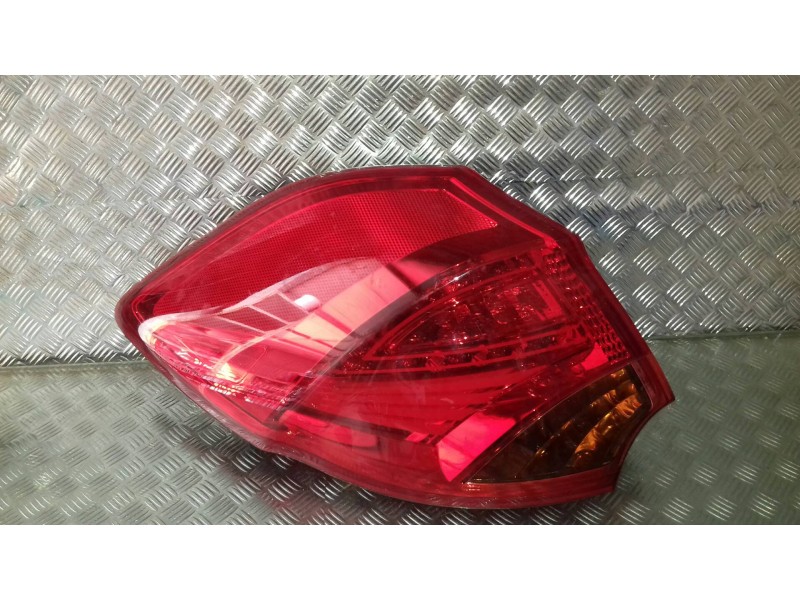 Recambio de piloto trasero izquierdo para kia cee´d drive referencia OEM IAM 92401A20  