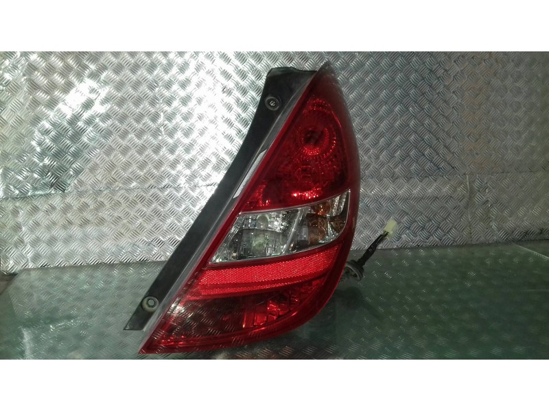 Recambio de piloto trasero derecho para hyundai i20 classic referencia OEM IAM 924024P000  