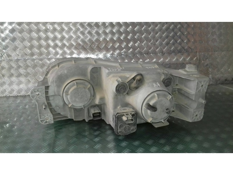 Recambio de faro derecho para hyundai coupe (rd) 1.6 fx xplod referencia OEM IAM   