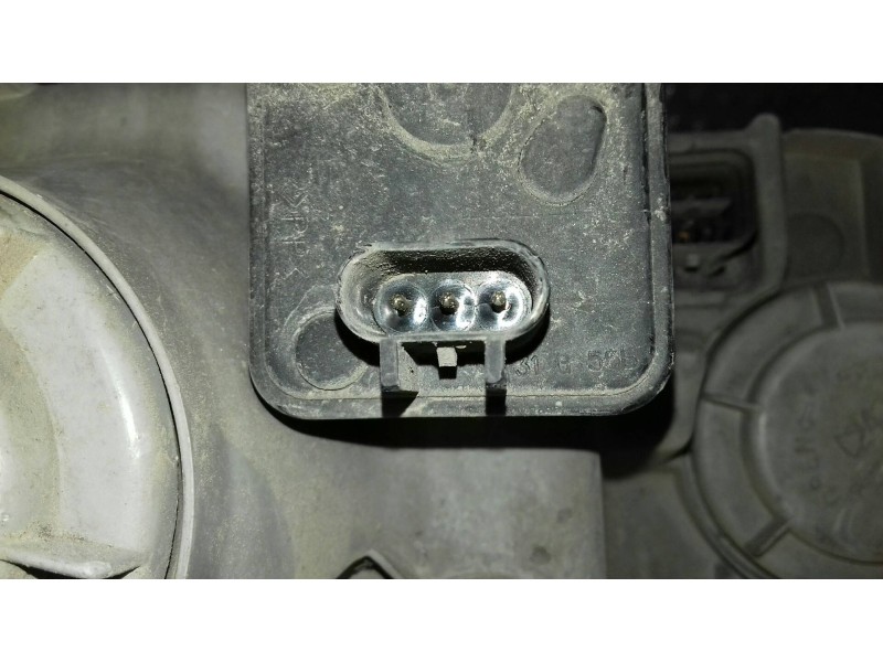 Recambio de faro derecho para hyundai coupe (rd) 1.6 fx xplod referencia OEM IAM   