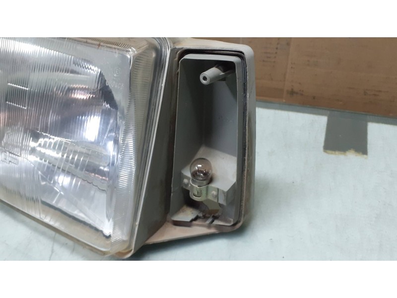 Recambio de faro izquierdo para seat marbella ce referencia OEM IAM 007405 CIBIE SIN PILOTO