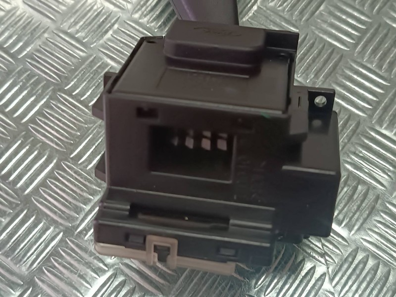 Recambio de mando limpia para ford focus c-max (cap) trend (d) referencia OEM IAM 4M5T17A553BD 17D940 