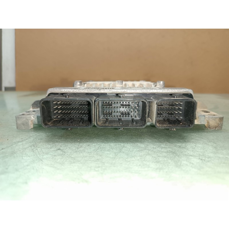 Recambio de centralita motor uce para ford focus lim. (cb4) titanium referencia OEM IAM 7M5112A650BCE 5WS40778F CONTINENTAL