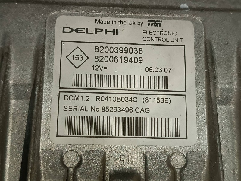 Recambio de centralita motor uce para renault clio iii confort dynamique referencia OEM IAM 8200399038 8200619409 DELPHI