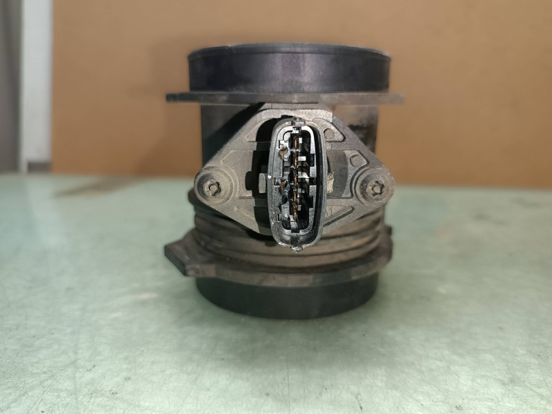 Recambio de caudalimetro para kia opirus básico referencia OEM IAM 2810039450 0280218090 BOSCH