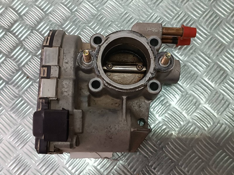 Recambio de caja mariposa para opel corsa c club referencia OEM IAM 9157512 0280750044 BOSCH