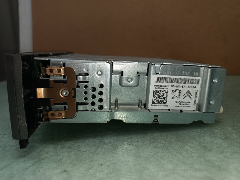 Recambio de sistema audio / radio cd para peugeot 308 sport referencia OEM IAM 96662671XH  CONTINENTAL