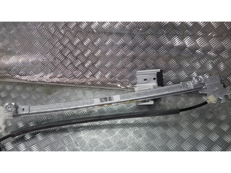 Recambio de elevalunas delantero izquierdo para ford focus berlina (cak) ambiente referencia OEM IAM D393700 D393700454500007 EL
