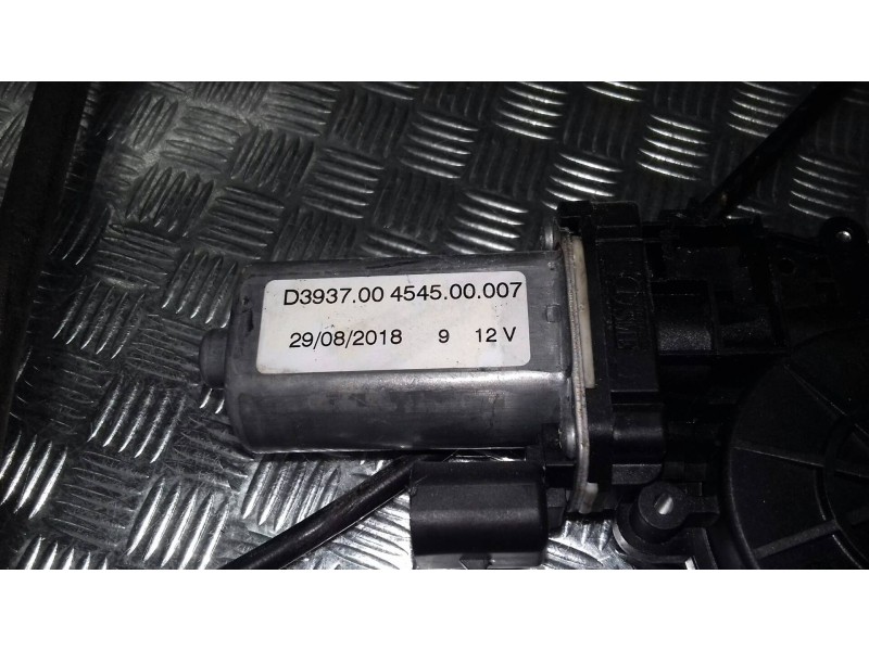 Recambio de elevalunas delantero izquierdo para ford focus berlina (cak) ambiente referencia OEM IAM D393700 D393700454500007 EL