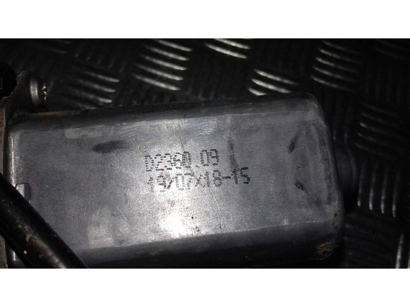 Recambio de elevalunas delantero izquierdo para ford focus berlina (cak) ambiente referencia OEM IAM D393700 D393700454500007 EL