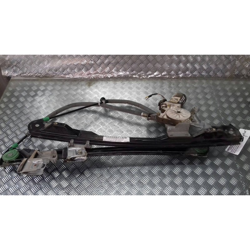 Recambio de elevalunas delantero derecho para ford focus berlina (cak) ambiente referencia OEM IAM RHXS41232 BROSE ELECTRICO