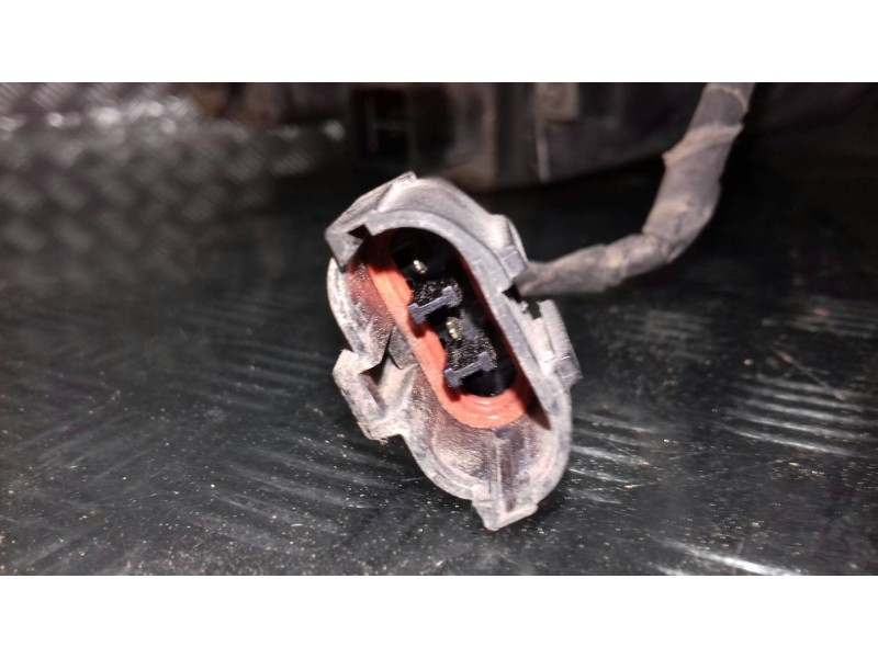 Recambio de faro derecho para kia shuma ii 1.6 ls 4 berlina referencia OEM IAM 51020R 0K2S1 