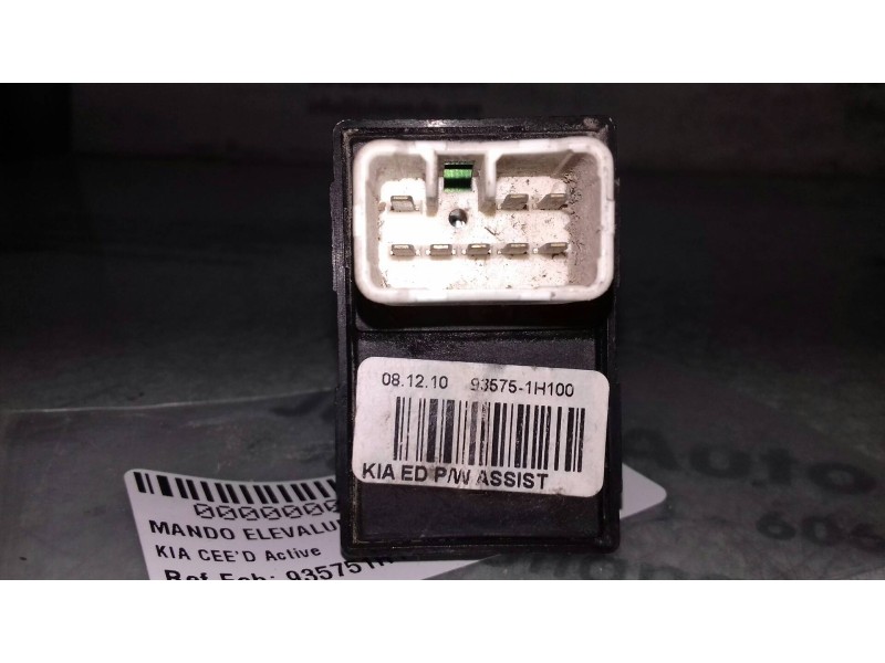Recambio de mando elevalunas trasero derecho para kia cee´d active referencia OEM IAM 935751H100  5+3 PINES