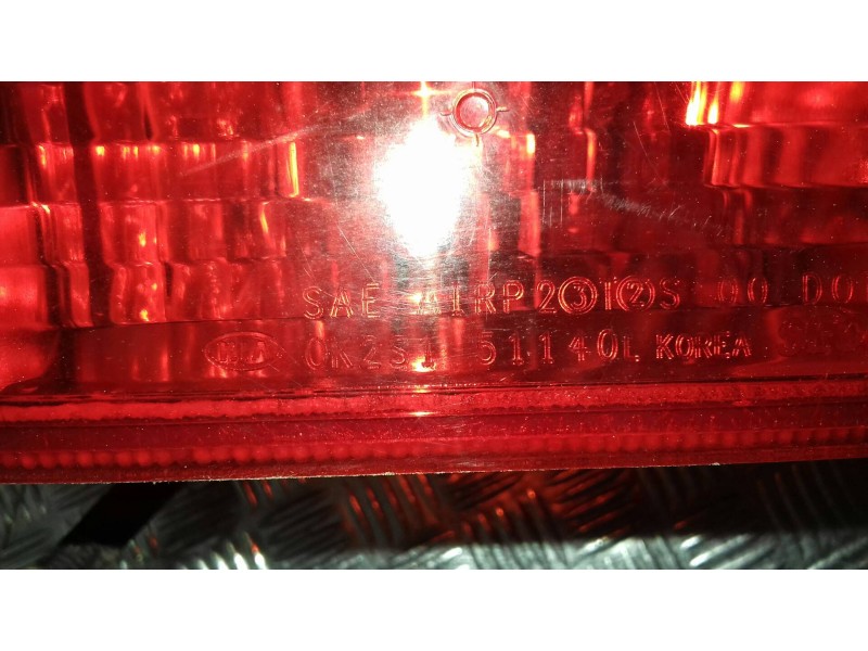 Recambio de piloto trasero izquierdo para kia shuma ii 1.6 ls 4 berlina referencia OEM IAM 0K2S151140L  SEOGU