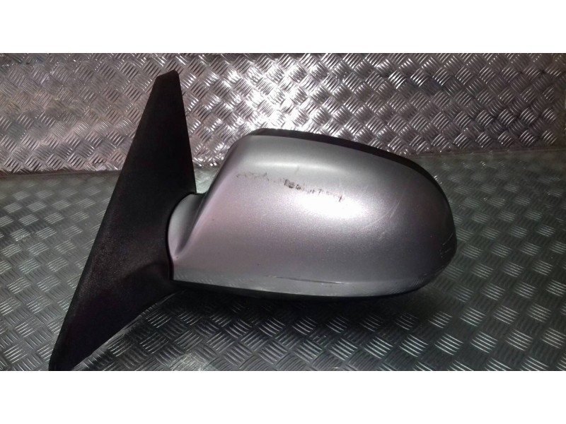 Recambio de retrovisor izquierdo para kia shuma ii 1.6 ls 4 berlina referencia OEM IAM 012152  ELECTRICO