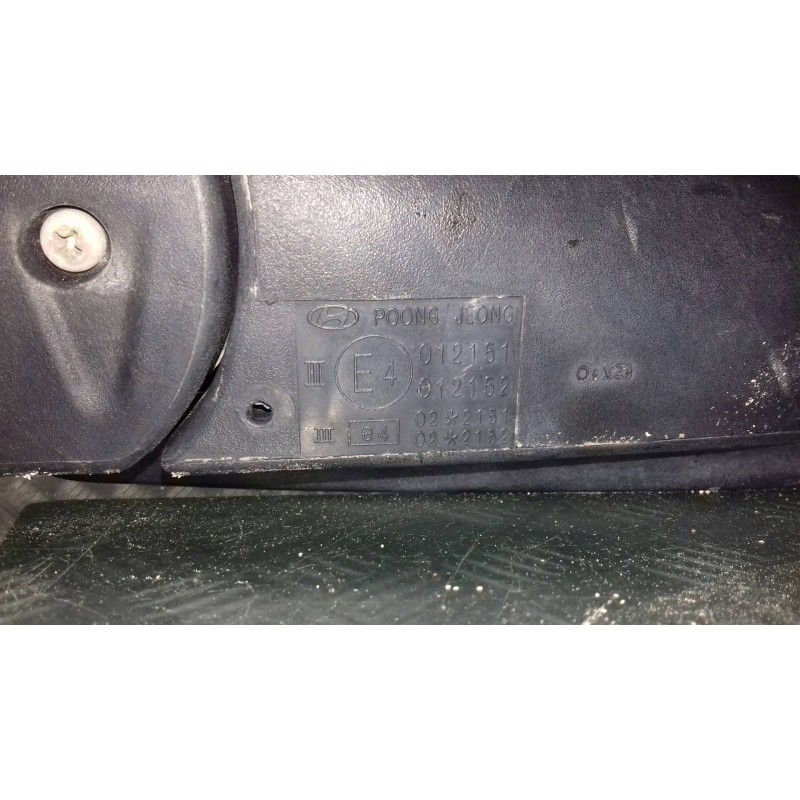 Recambio de retrovisor izquierdo para kia shuma ii 1.6 ls 4 berlina referencia OEM IAM 012152  ELECTRICO
