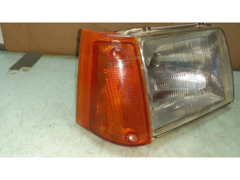 Recambio de faro derecho para seat marbella ce referencia OEM IAM 007405 006381 CON PILOTO