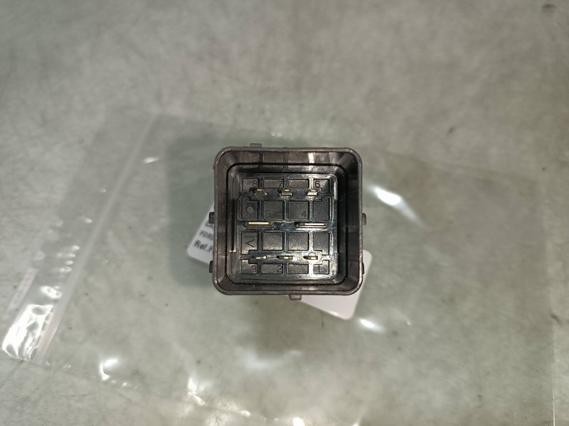 Recambio de caja precalentamiento para ford focus lim. (cb8) sport referencia OEM IAM 51299049 9666671780 FOMOCO