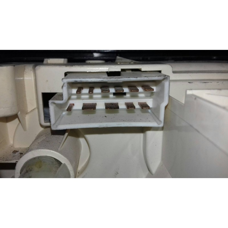 Recambio de mando calefaccion / aire acondicionado para opel corsa c referencia OEM IAM 0818869 I208 VALEO