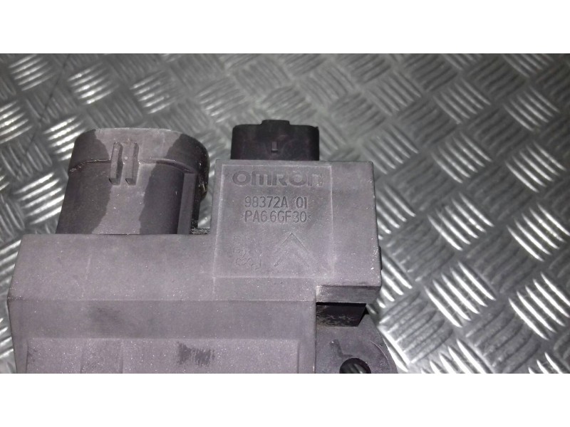 Recambio de resistencia calefaccion para citroen berlingo referencia OEM IAM 98372A01  OMRON