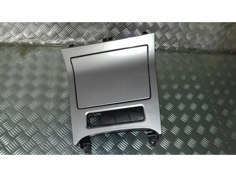 Recambio de cenicero para volkswagen golf v berlina (1k1) highline referencia OEM IAM 1KO857961  