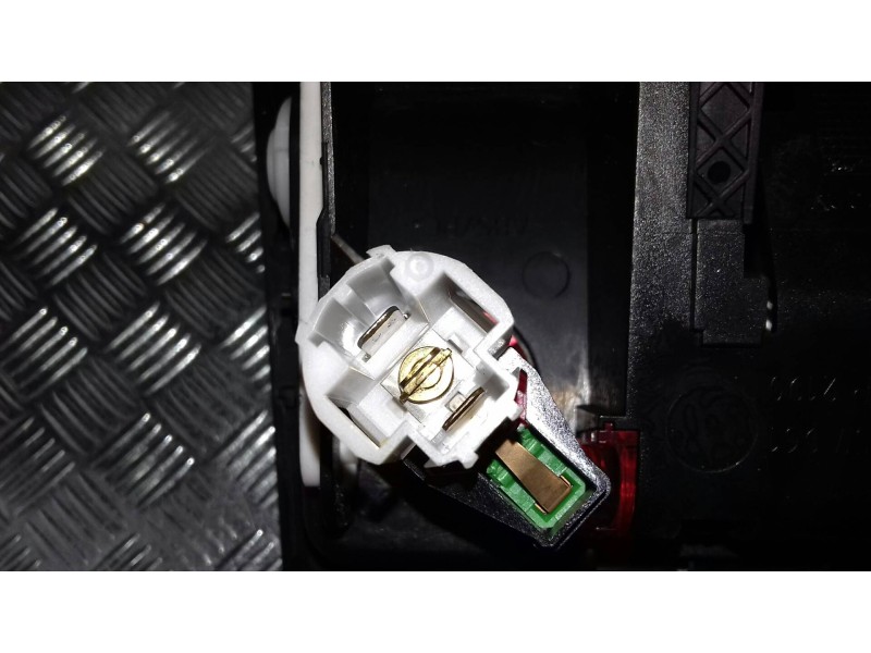 Recambio de cenicero para volkswagen golf v berlina (1k1) highline referencia OEM IAM 1KO857961  