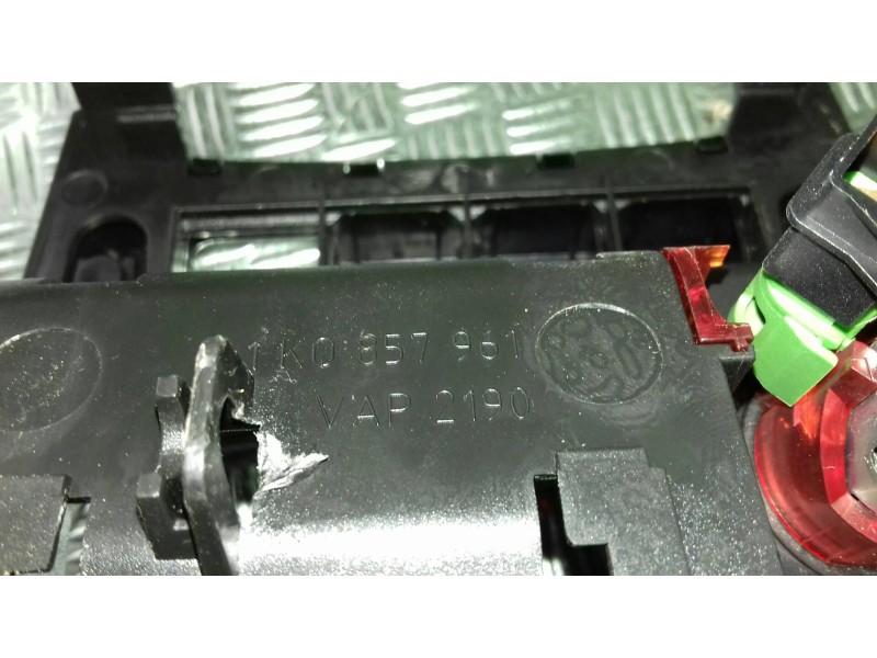 Recambio de cenicero para volkswagen golf v berlina (1k1) highline referencia OEM IAM 1KO857961  